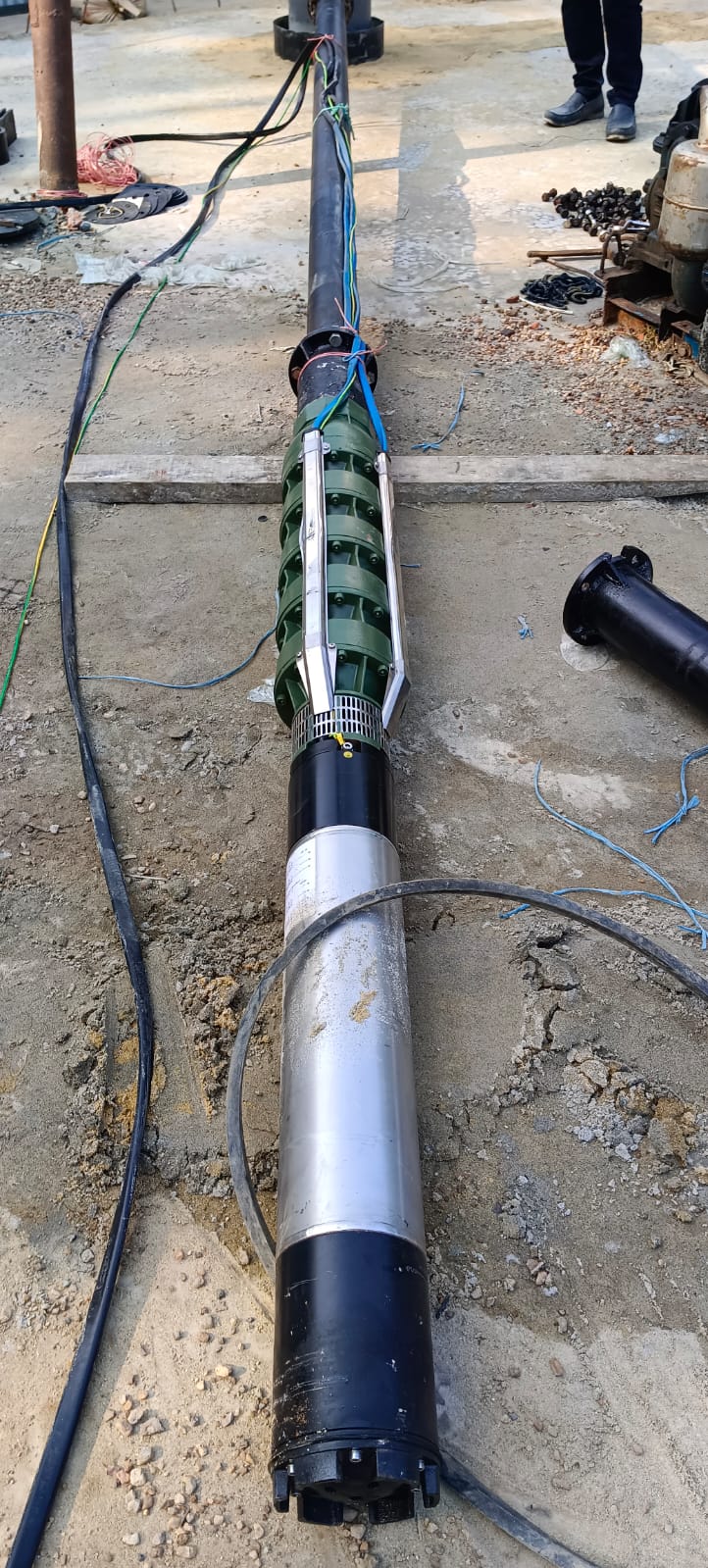 submersible pump