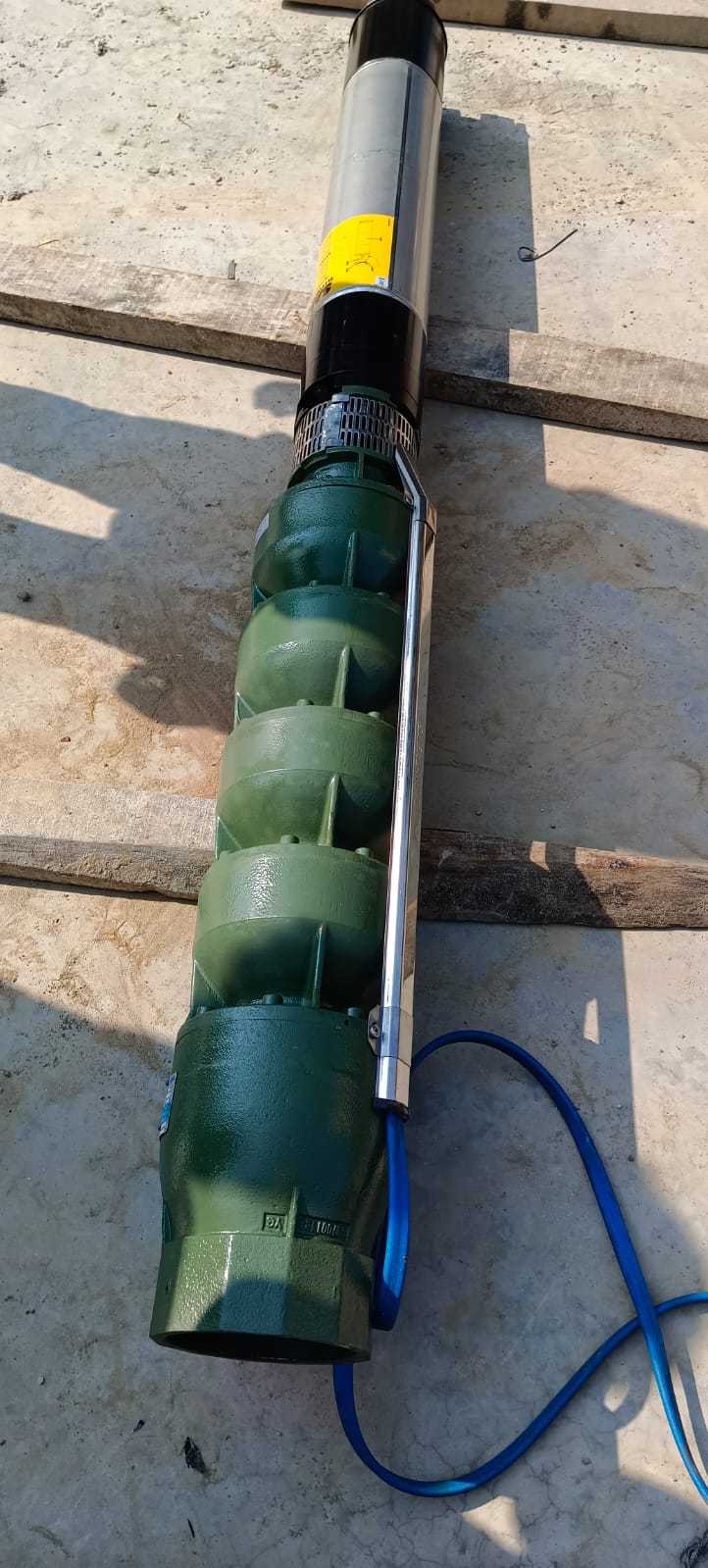 submersible pump